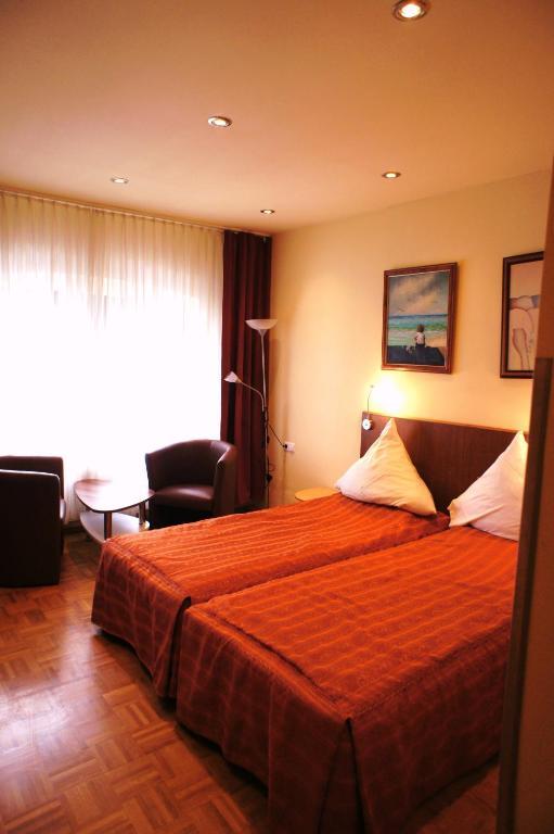 City Hotel MHG Habitación foto